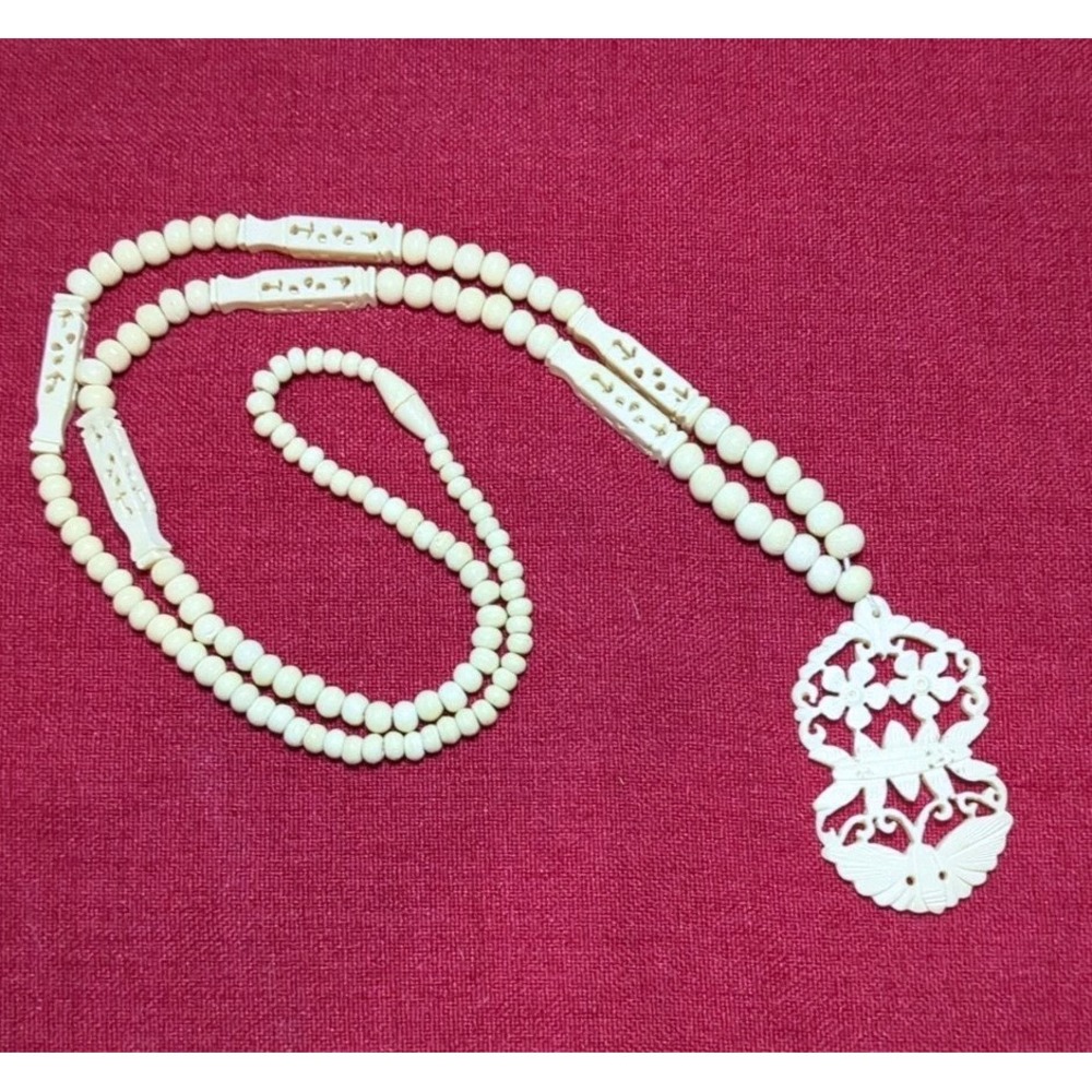 Vintage Hand Carved Bovine Bone Moth & Flower Pendant & Beaded Necklace 14" Drop - Picture 1 of 5